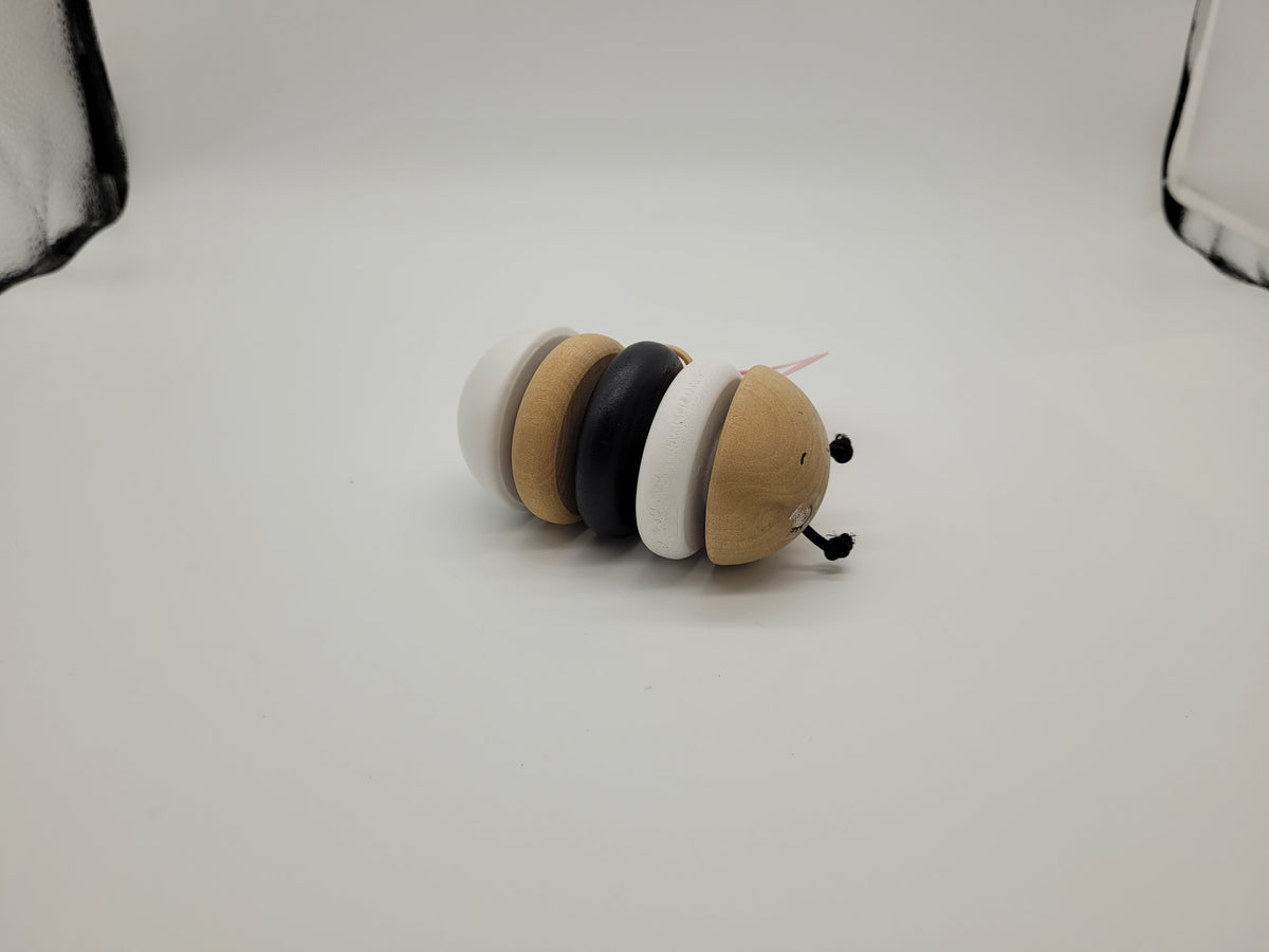 Abeille hochet en bois