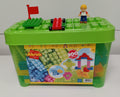 moyennes cubes de construction