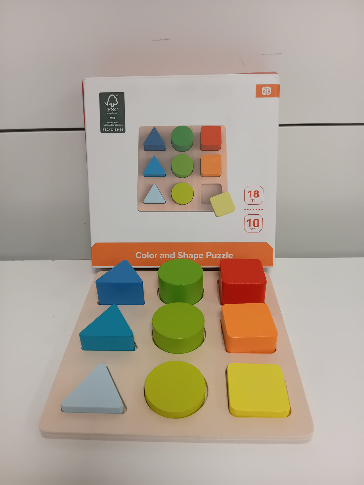 Color and shape puzzle