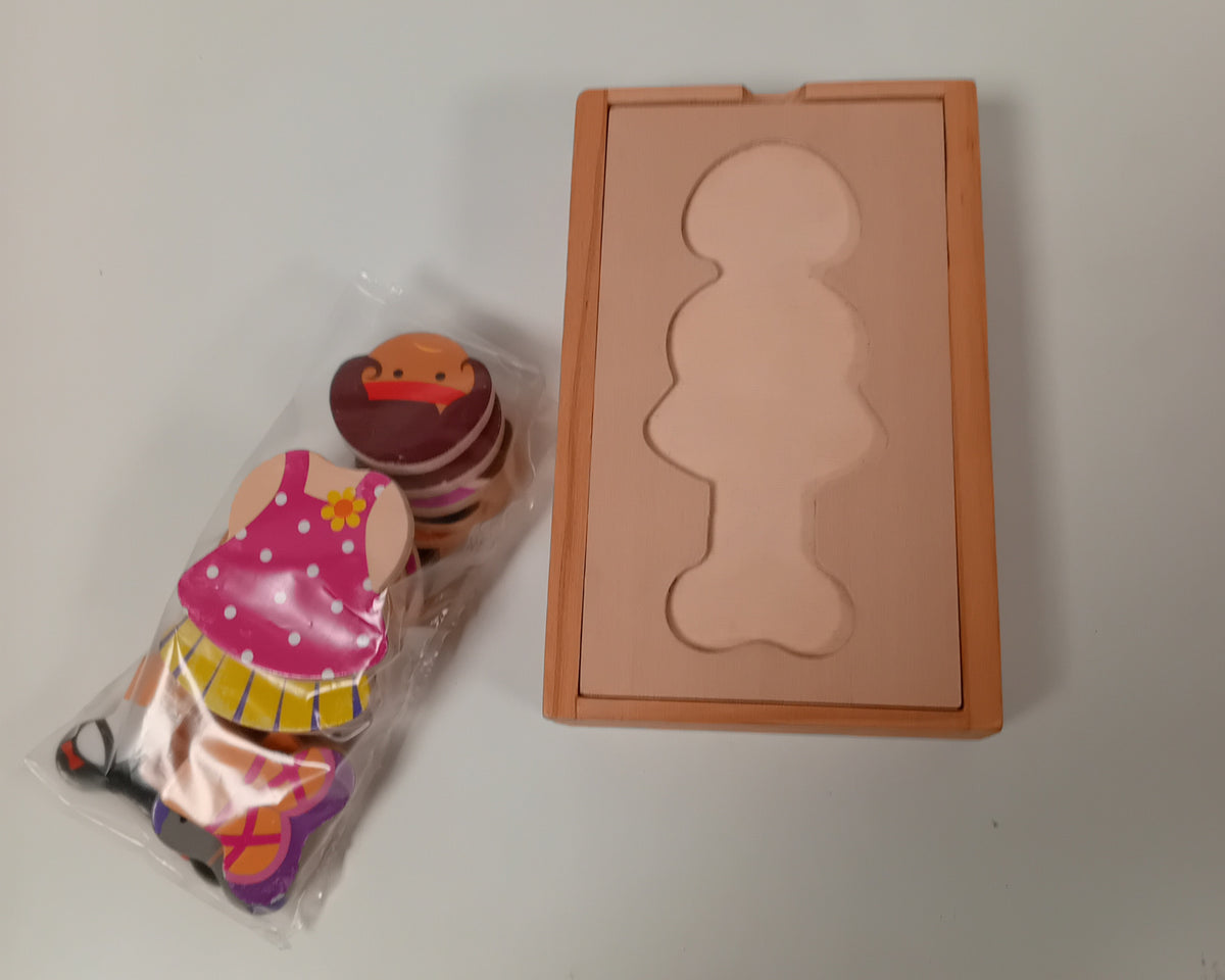 Puzzle habillez les dames en bois